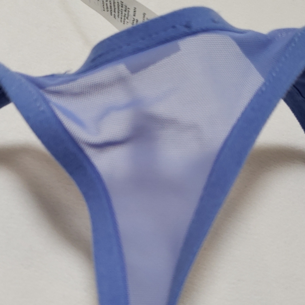 Periwinkle lululemon bra - Picture 4 of 5